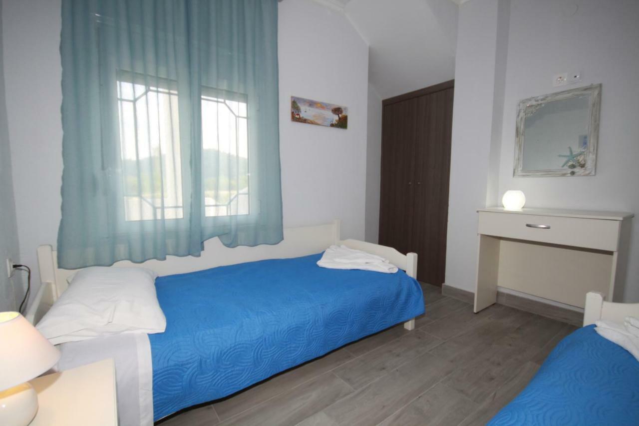 Zephyros Family Apartments 2 Ormos Panagias Extérieur photo